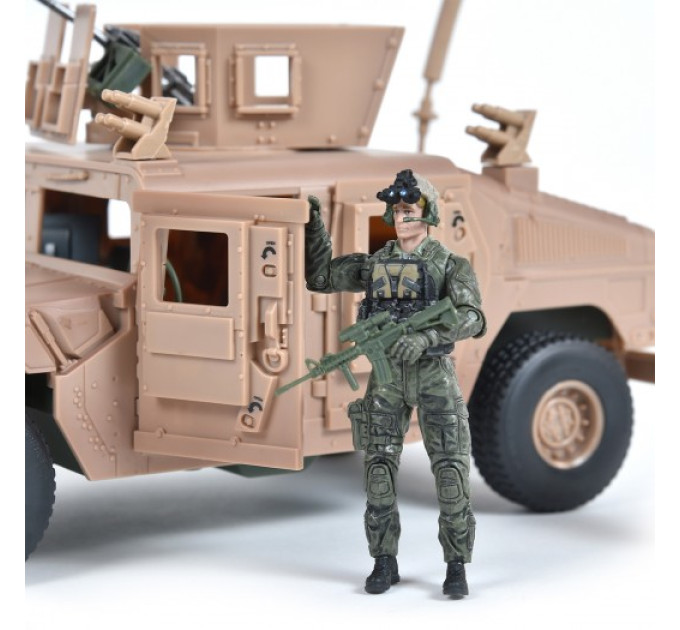 Ігровий набір ELITE FORCE —БРОНЕАВТОМОБІЛЬ  HUMVEE M1114 (машина, фігурка, аксес.)