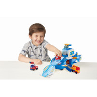 Super Wings Игровой набор Supercharge Air Moving Base, Воздушная База, свет, звук